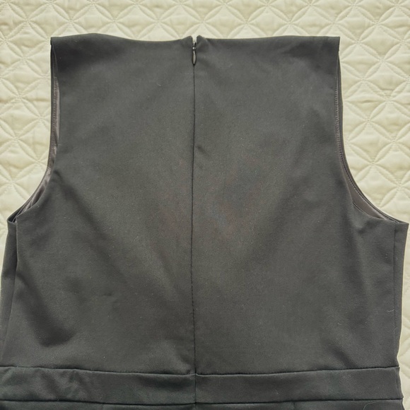 NWT Adrienne Vittadini Black Sleeveless Wrap Sheath Dress - Black - Size 6 - Picture 8 of 13